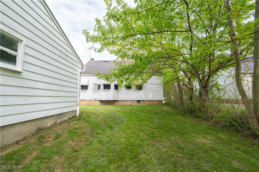 1604 Edgefield Road Lyndhurst OH 44124