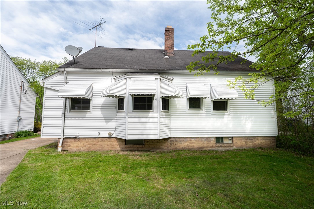 1604 Edgefield Road Lyndhurst OH 44124