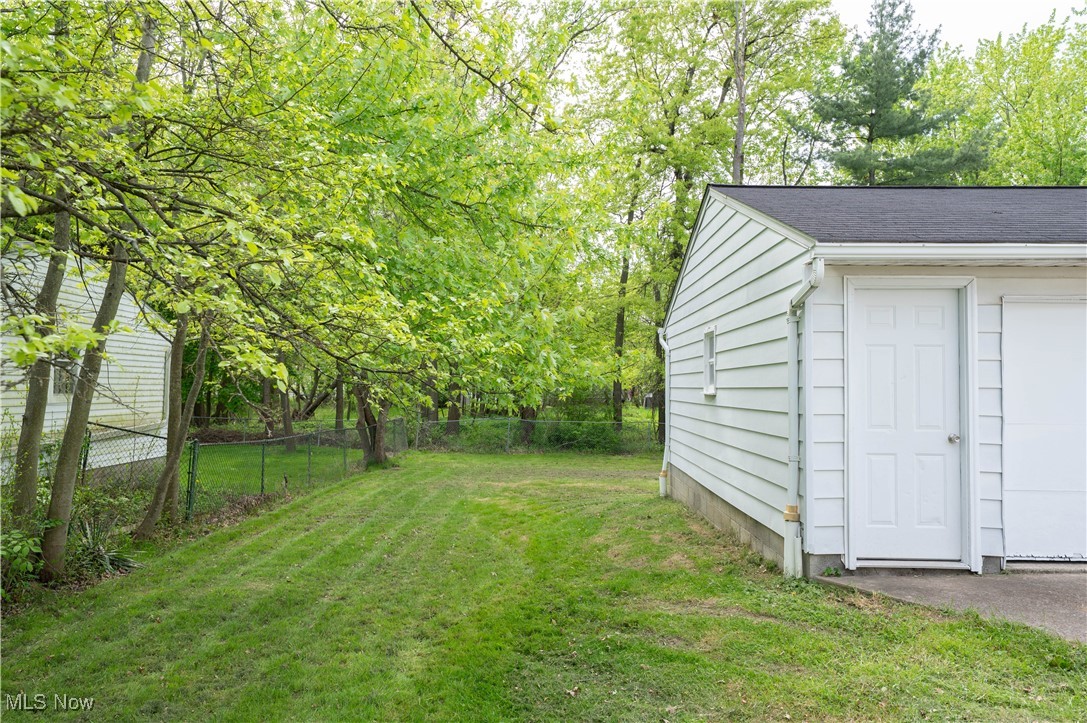 1604 Edgefield Road Lyndhurst OH 44124