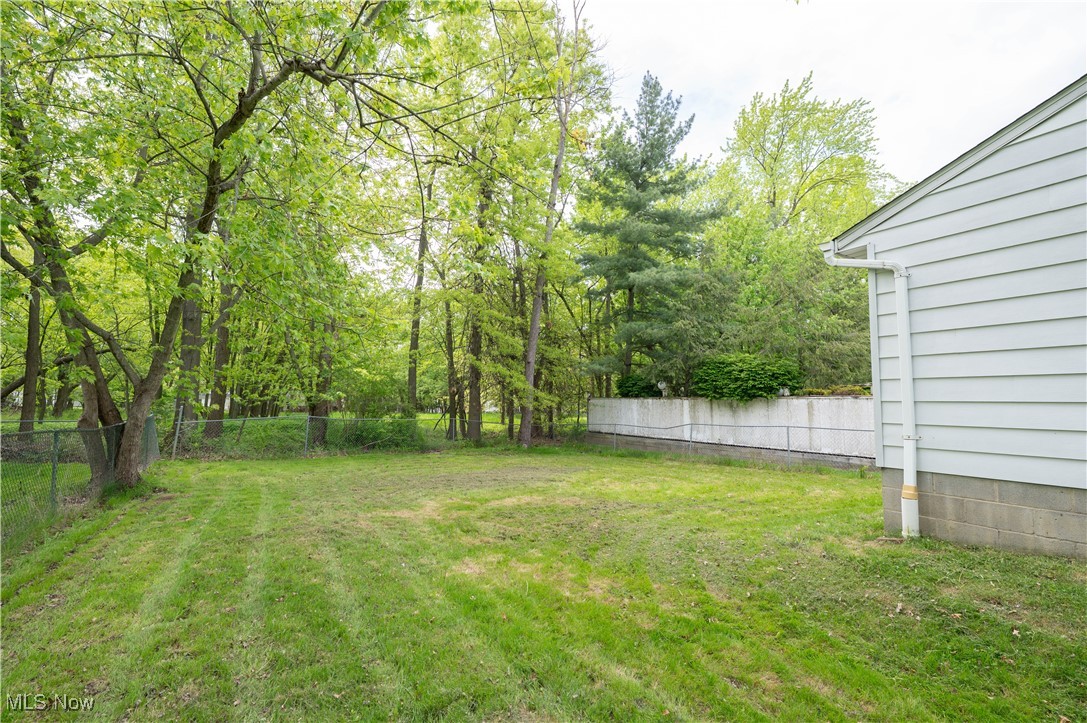 1604 Edgefield Road Lyndhurst OH 44124
