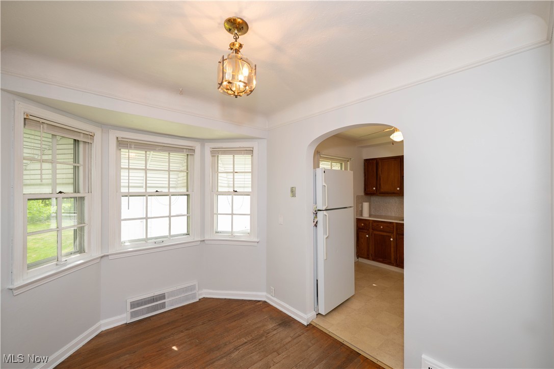 1604 Edgefield Road Lyndhurst OH 44124