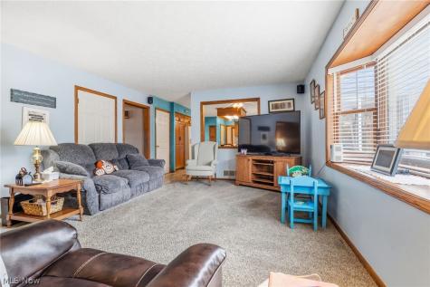 6385 Harbor Drive NW Canton OH 44718