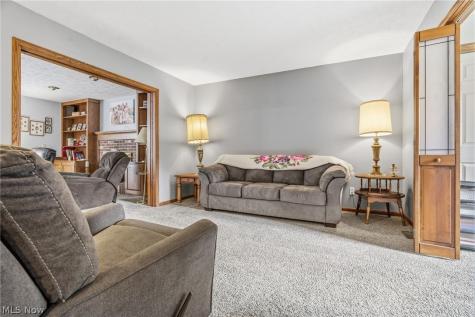 6385 Harbor Drive NW Canton OH 44718