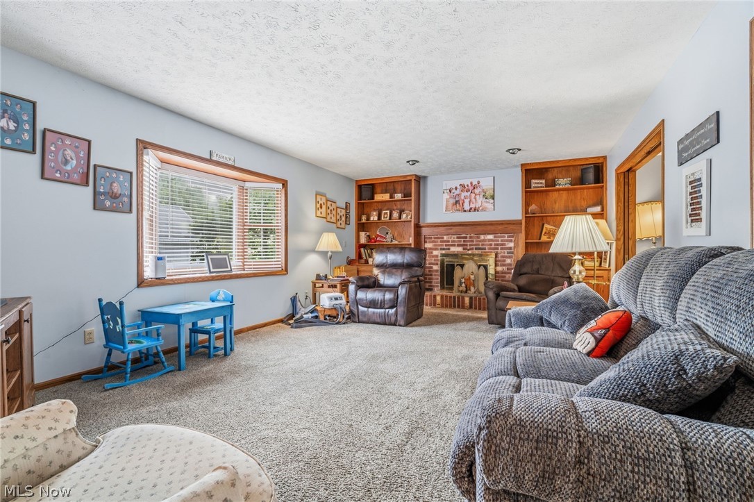 6385 Harbor Drive NW Canton OH 44718