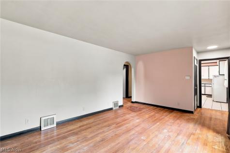 294 Oxford Avenue Akron OH 44310
