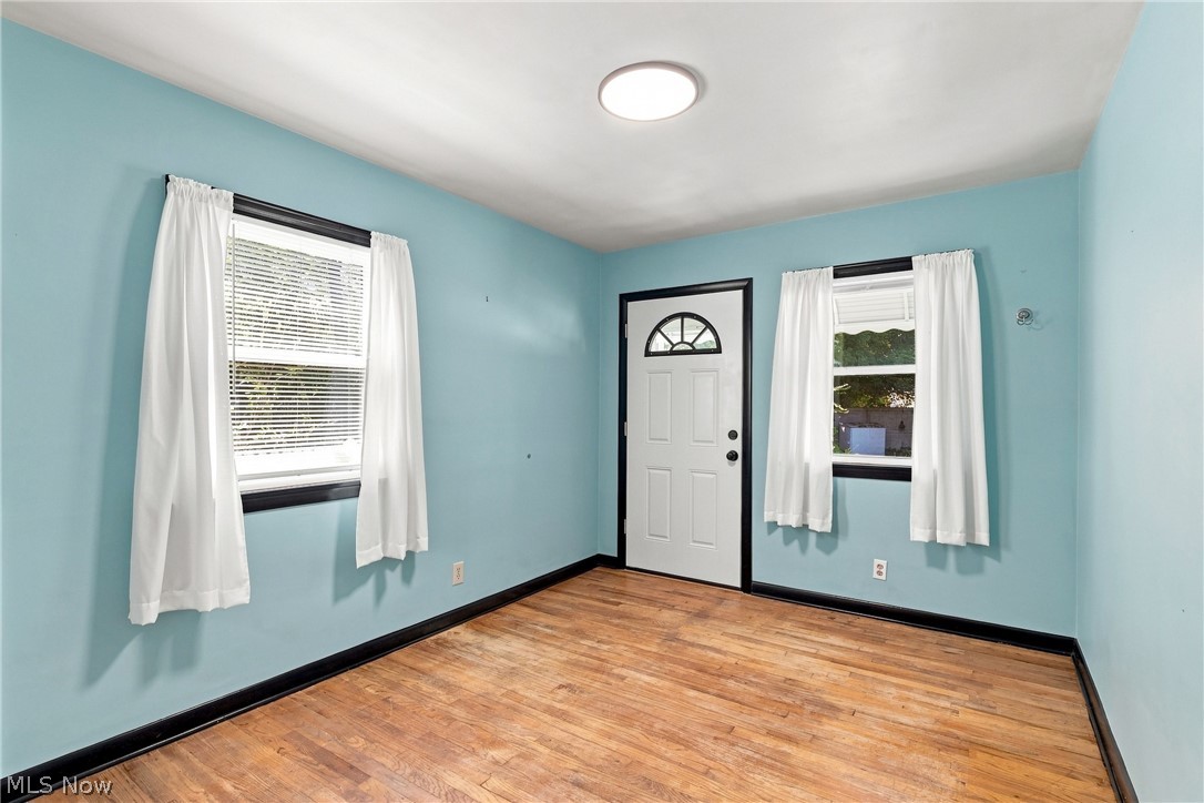 294 Oxford Avenue Akron OH 44310