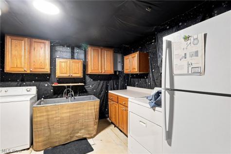 294 Oxford Avenue Akron OH 44310