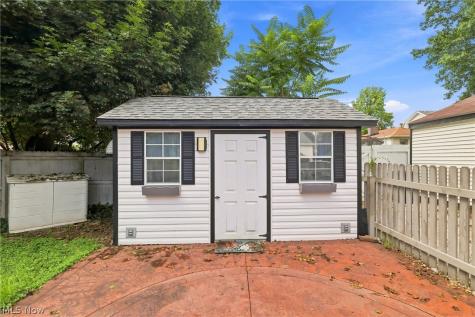 294 Oxford Avenue Akron OH 44310
