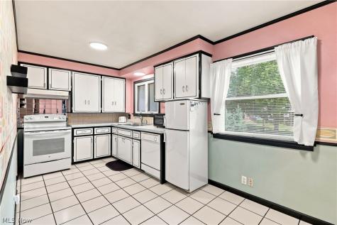 294 Oxford Avenue Akron OH 44310
