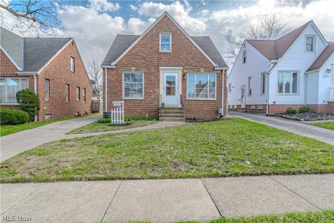 5611 Brownfield Drive Parma OH 44129