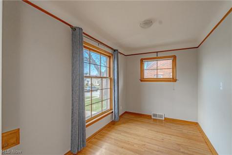 5611 Brownfield Drive Parma OH 44129