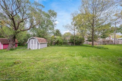 5609 Pinnacle Park Drive Seven Hills OH 44131