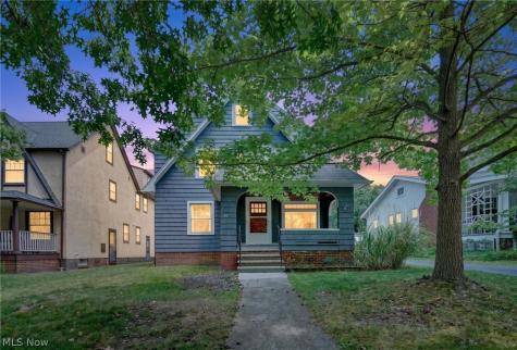 927 Englewood Road Cleveland Heights OH 44121