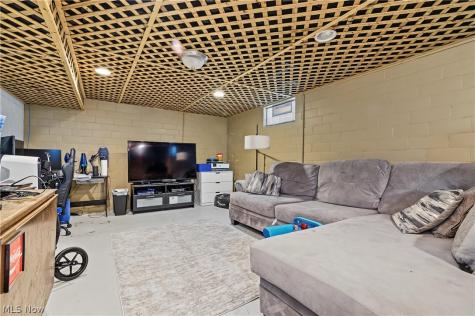 409 30th Street NW Canton OH 44709