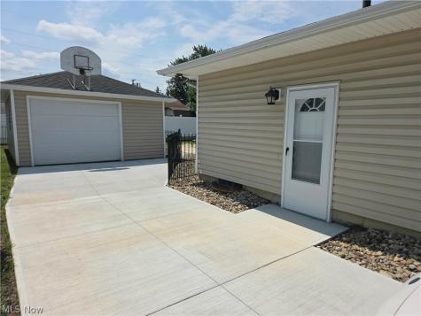1725 W 30th Street Lorain OH 44052