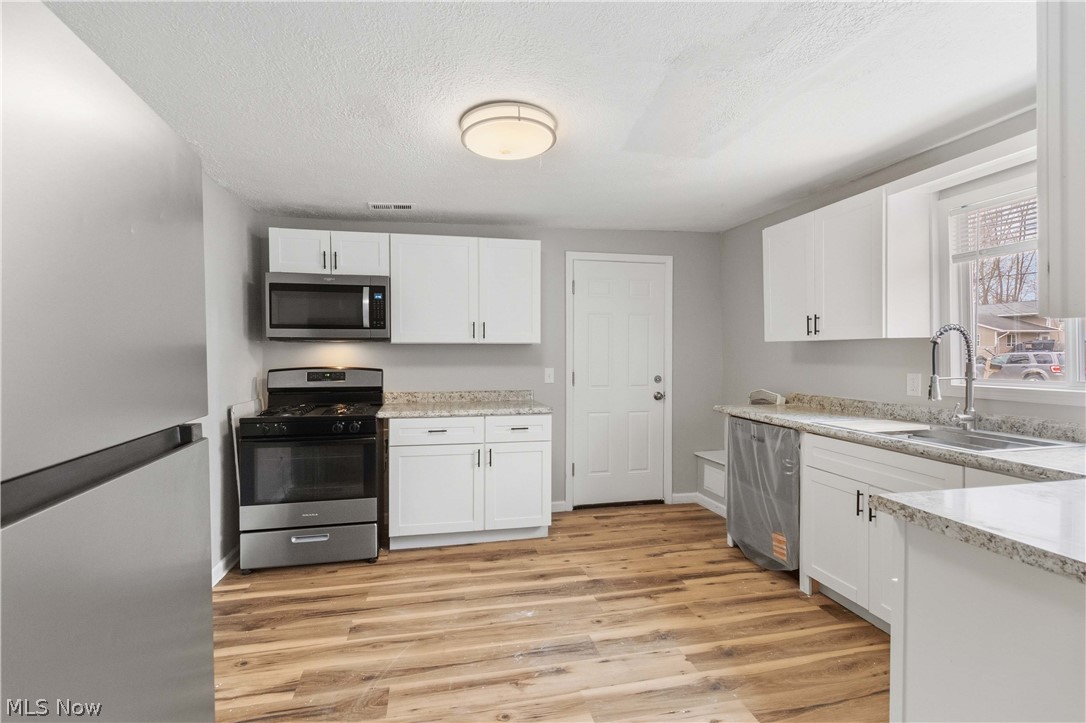 5279 Main Avenue North Ridgeville OH 44039