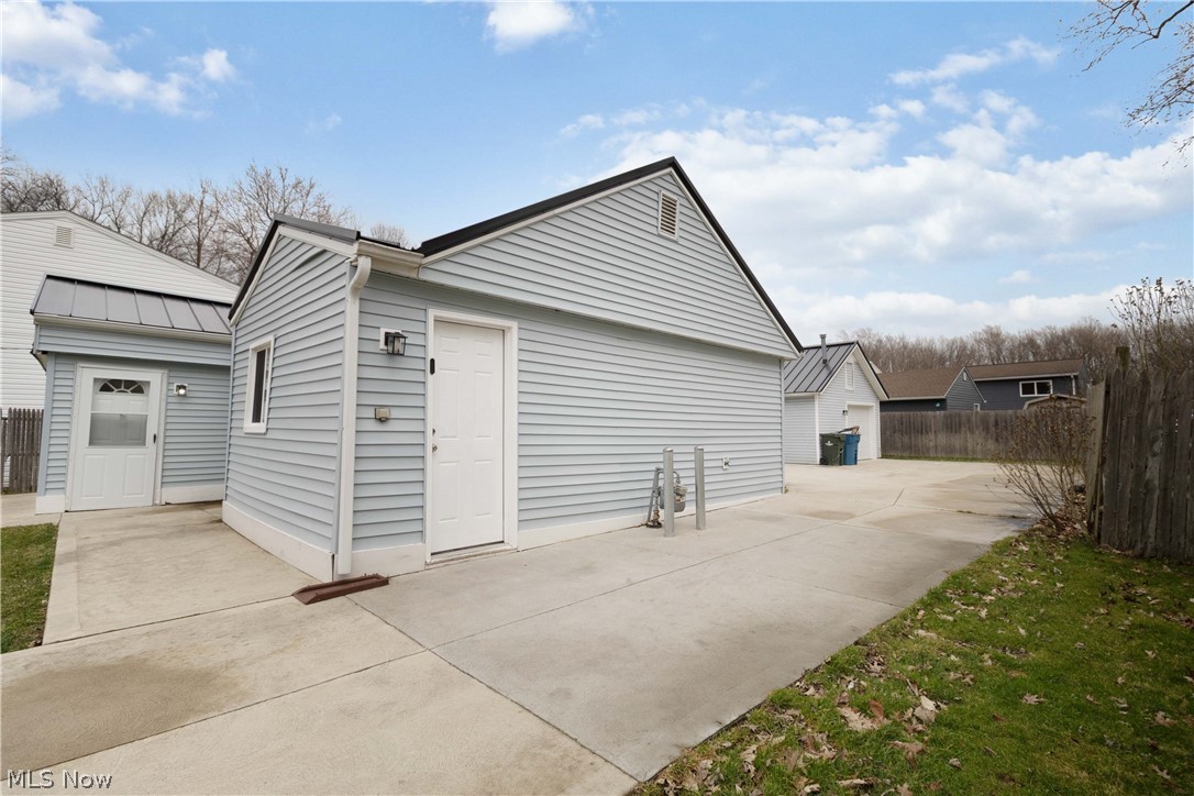 5279 Main Avenue North Ridgeville OH 44039
