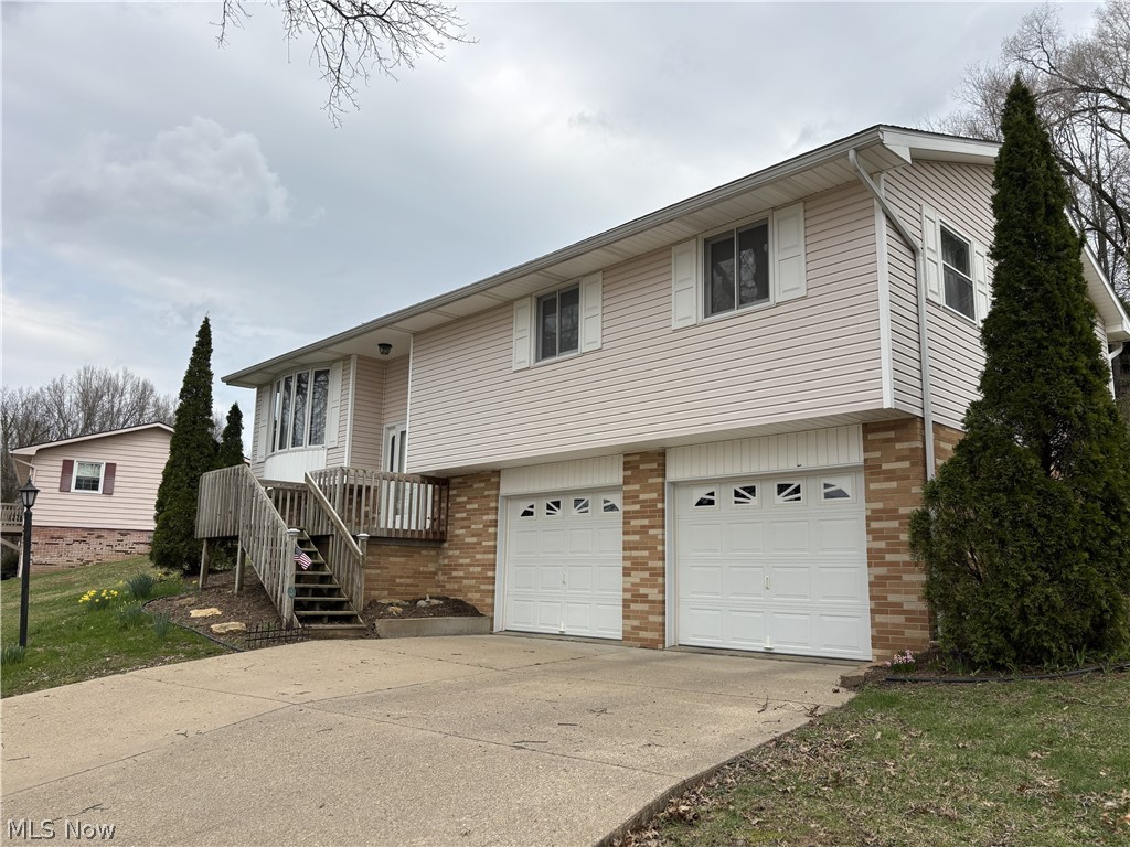 453 Springbrook Drive SW New Philadelphia OH 44663