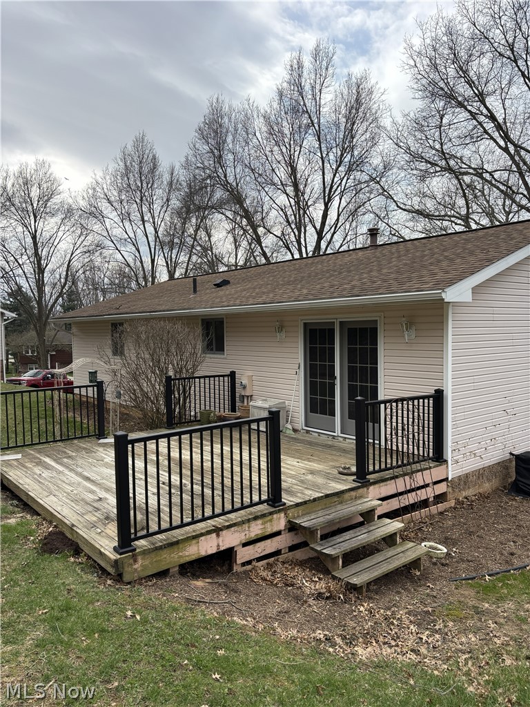 453 Springbrook Drive SW New Philadelphia OH 44663