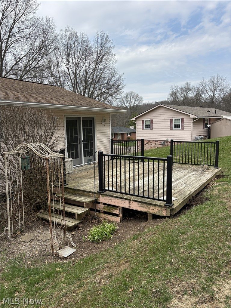 453 Springbrook Drive SW New Philadelphia OH 44663