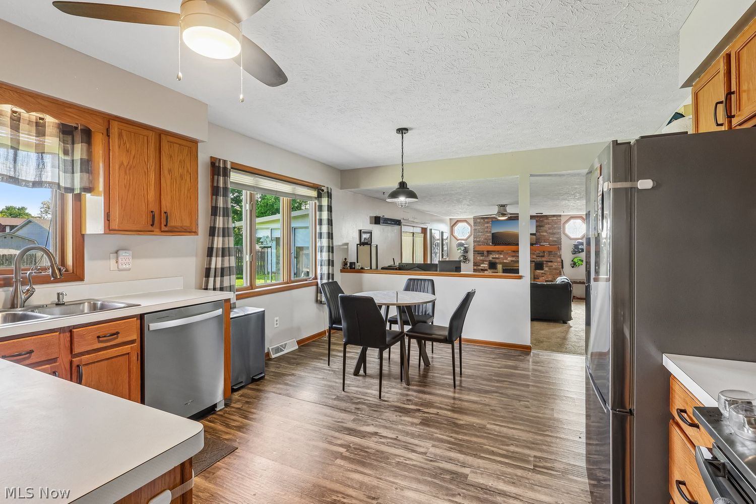 18056 Drake Road Strongsville OH 44136
