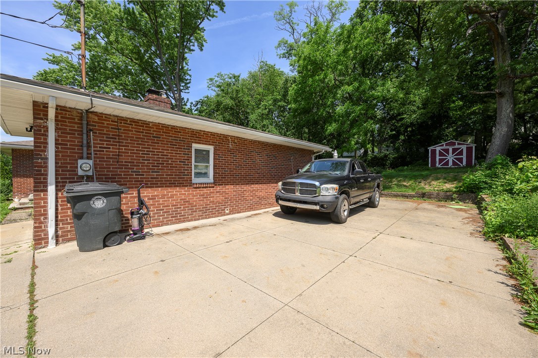 1279 Chippewa Avenue Akron OH 44305