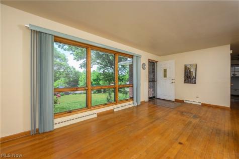 1279 Chippewa Avenue Akron OH 44305