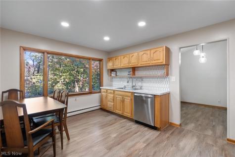 195 Gunarh Drive Akron OH 44319