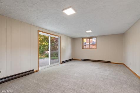 195 Gunarh Drive Akron OH 44319