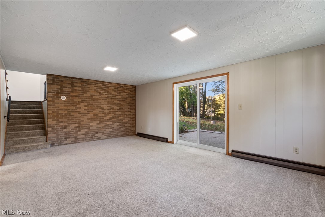 195 Gunarh Drive Akron OH 44319