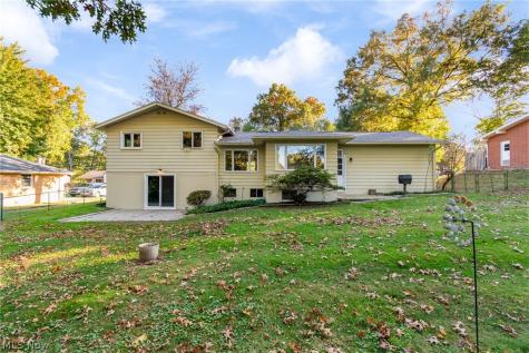 195 Gunarh Drive Akron OH 44319