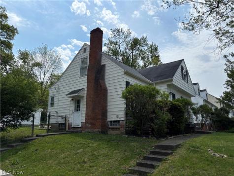 1819 Maywood Road South Euclid OH 44121
