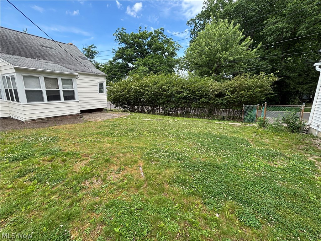 1819 Maywood Road South Euclid OH 44121
