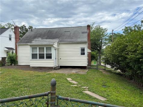 1819 Maywood Road South Euclid OH 44121