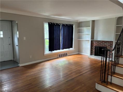 1819 Maywood Road South Euclid OH 44121