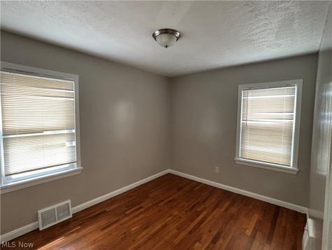 1819 Maywood Road South Euclid OH 44121