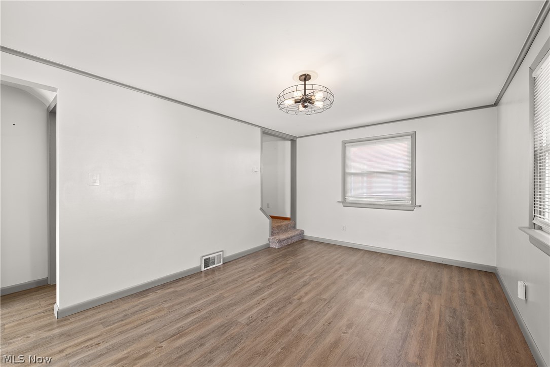 6902 Luelda Avenue Parma OH 44129