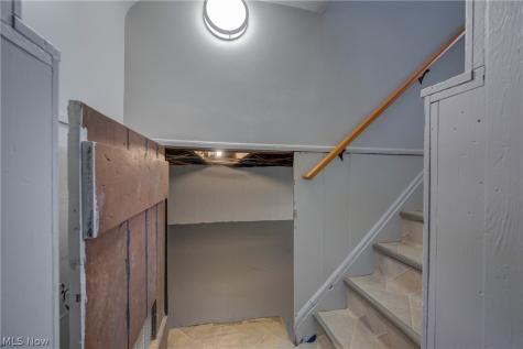 6902 Luelda Avenue Parma OH 44129