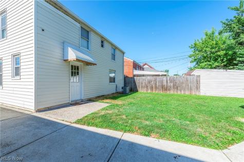6902 Luelda Avenue Parma OH 44129