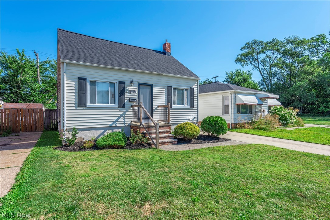 6902 Luelda Avenue Parma OH 44129