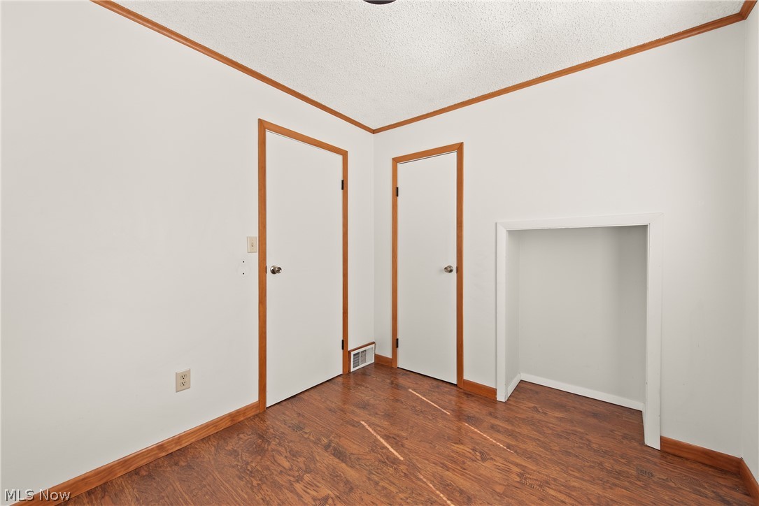 6902 Luelda Avenue Parma OH 44129