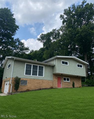 115 Burr Street Munroe Falls OH 44262
