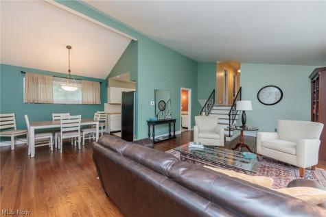 115 Burr Street Munroe Falls OH 44262