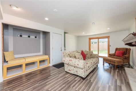 115 Burr Street Munroe Falls OH 44262