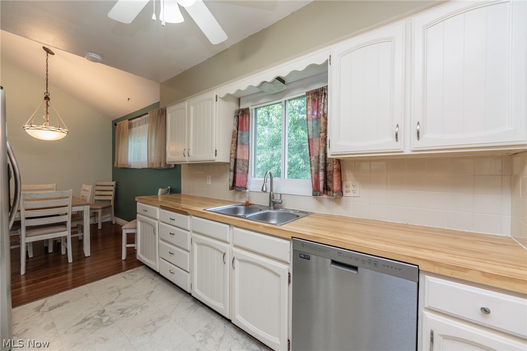 115 Burr Street Munroe Falls OH 44262