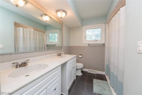 115 Burr Street Munroe Falls OH 44262