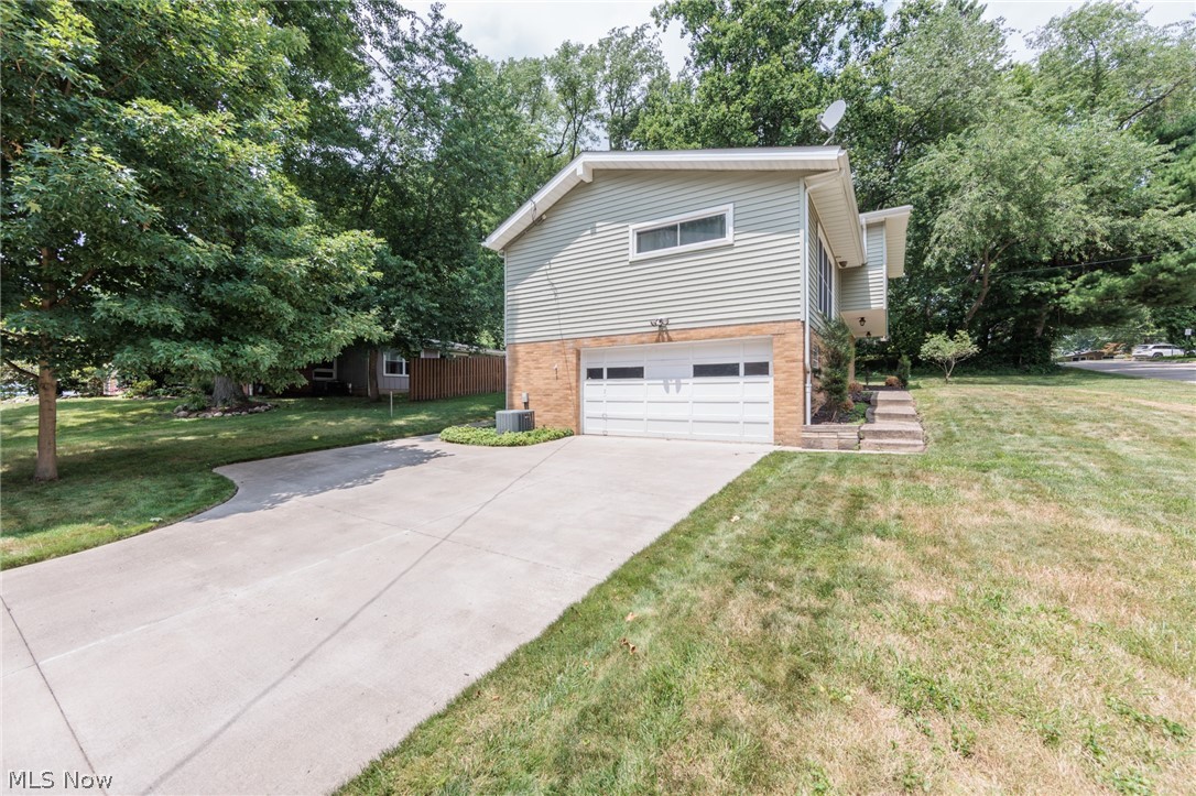 115 Burr Street Munroe Falls OH 44262
