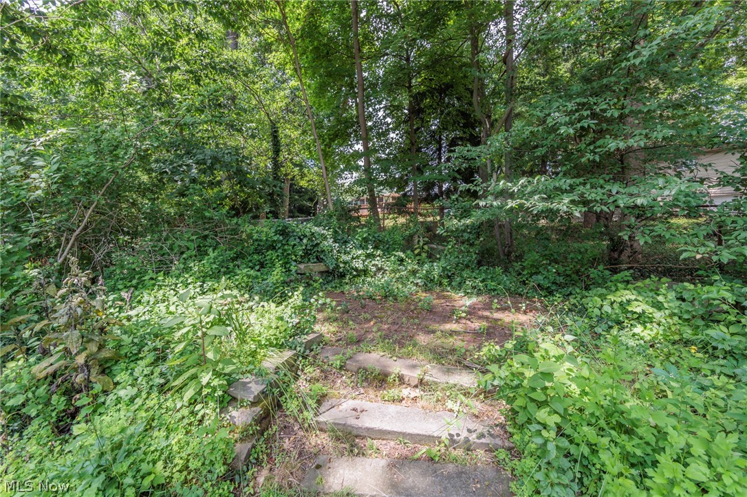115 Burr Street Munroe Falls OH 44262
