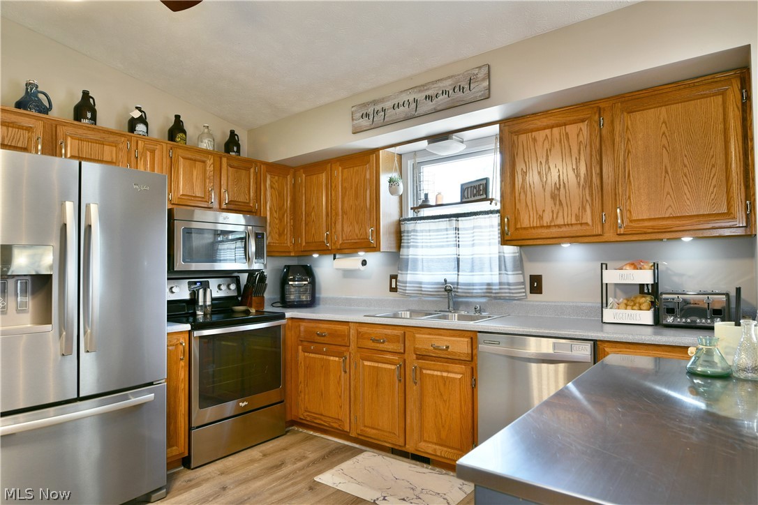 6619 Palmyra Road SW Warren OH 44481