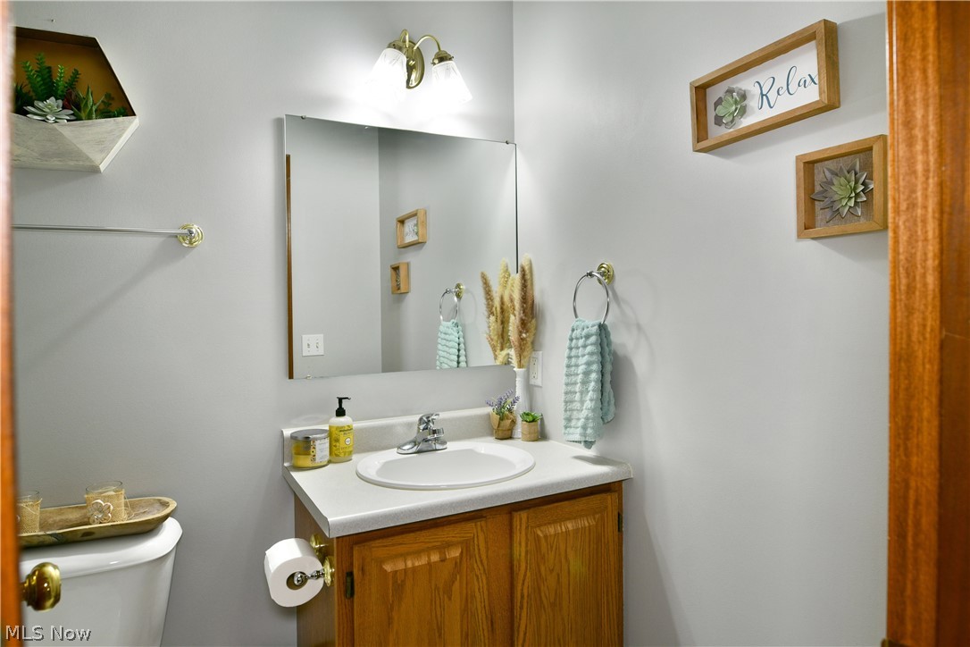6619 Palmyra Road SW Warren OH 44481